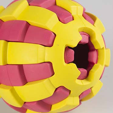Rubber pitahaya ball dispenser multicolour - Detail 1