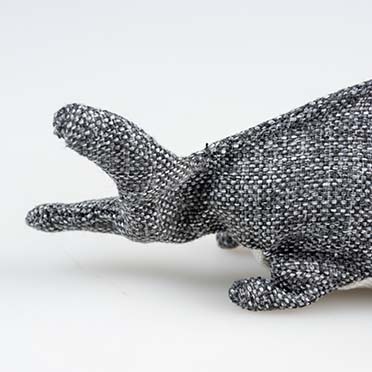 Eco pluche haai grijs - Detail 1