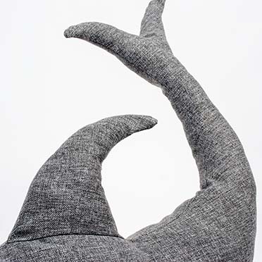 Eco peluche dauphin gris - Detail 3