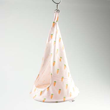 Carrot tipi suspendu peluche multicolore - Sceneshot