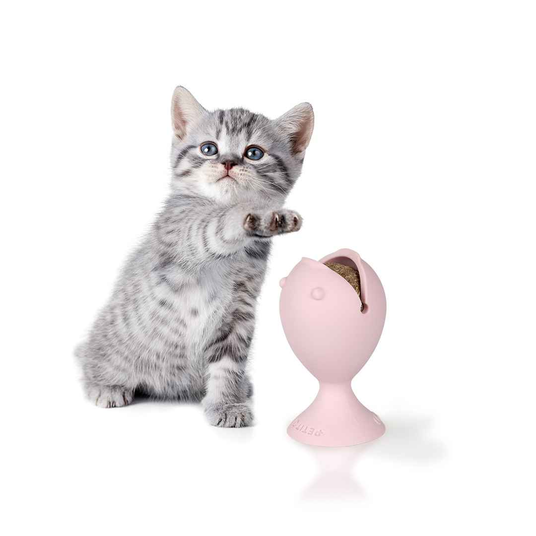 Petit puffi snack toy with catnip ball pink - Sceneshot
