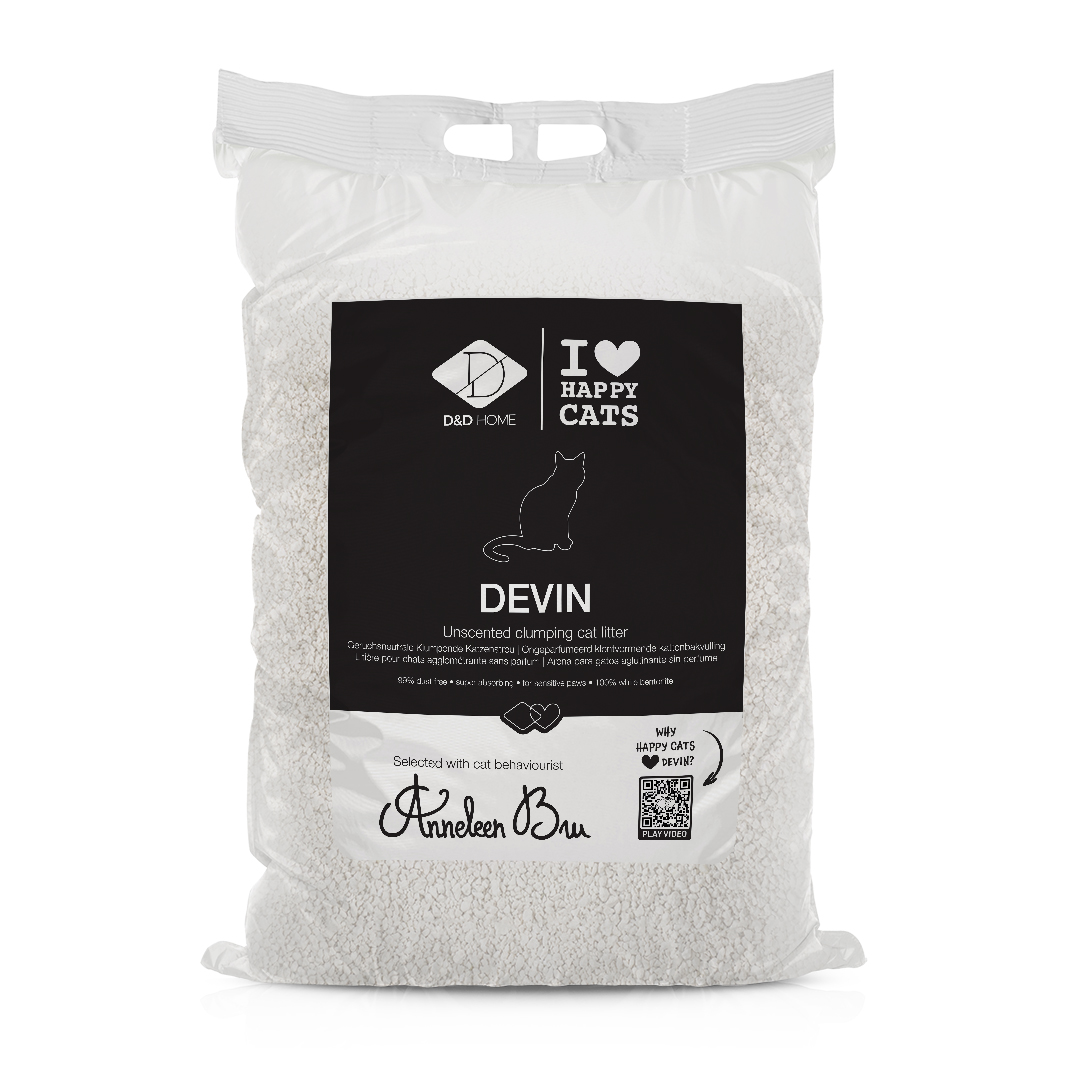 Devin - unscented clumping cat litter - Product shot