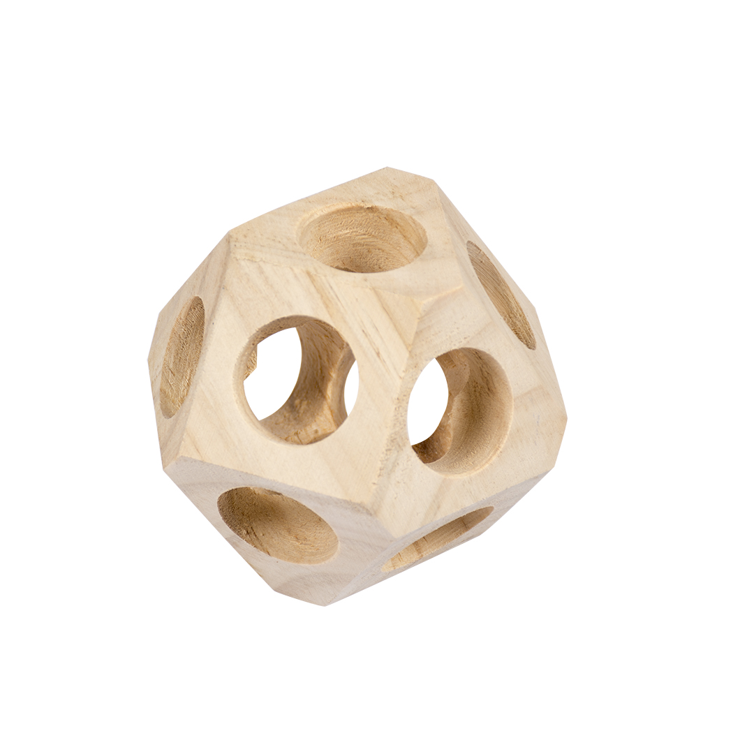 Wooden play ball - Product shot
