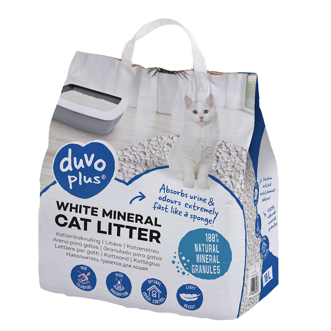 White mineral cat litter - Product shot