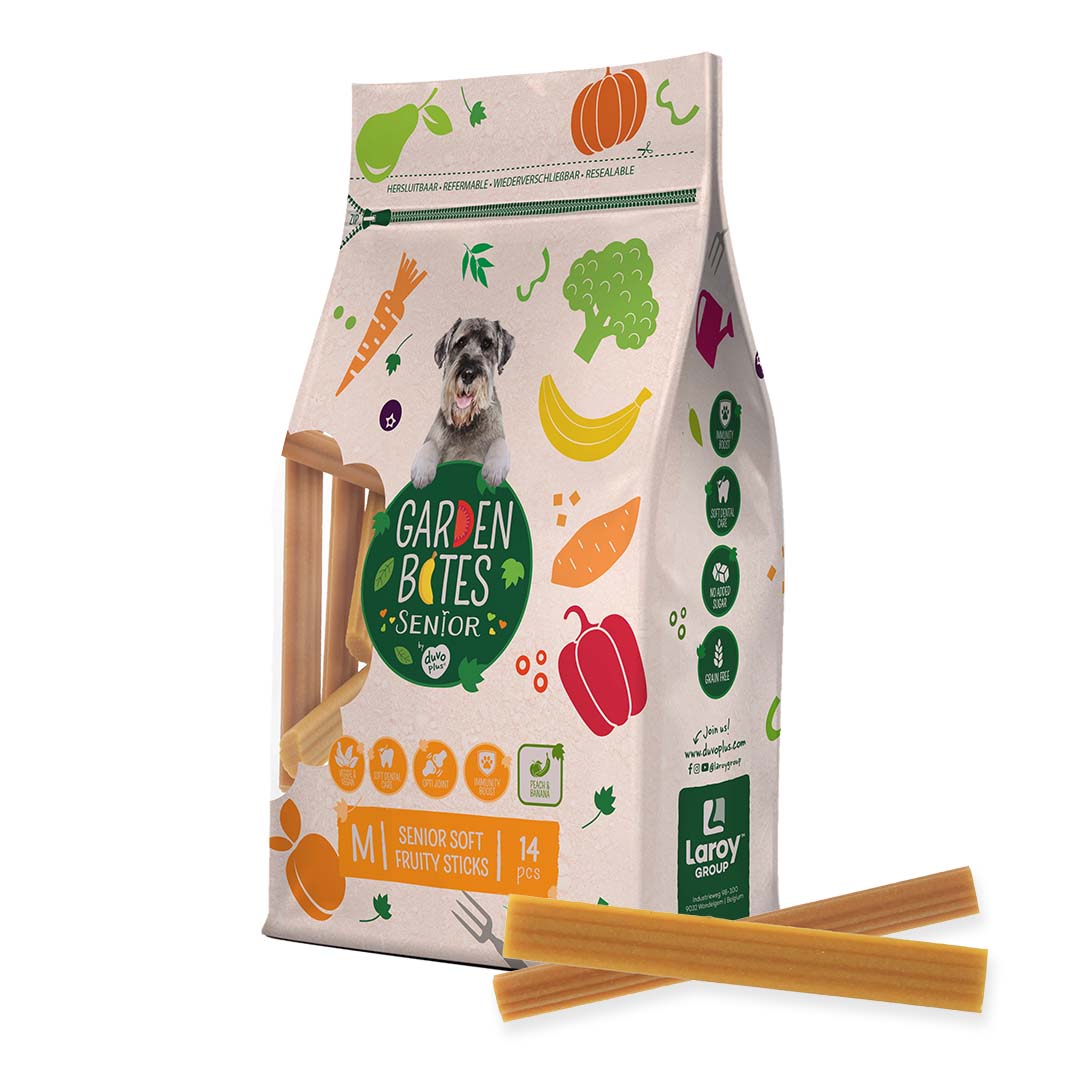 Garden Bites Senior soft fruity sticks Multicolour - Product shot
